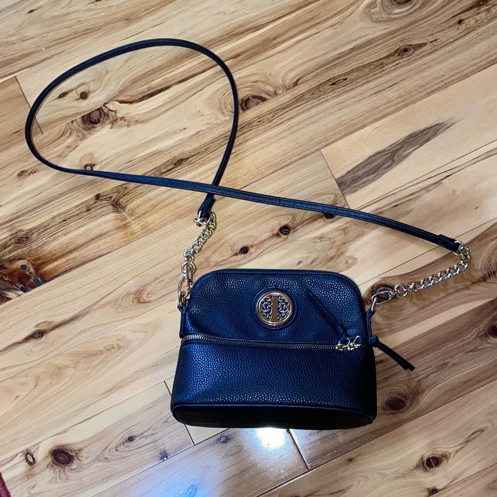 Elegant Black Leather Crossbody Bag